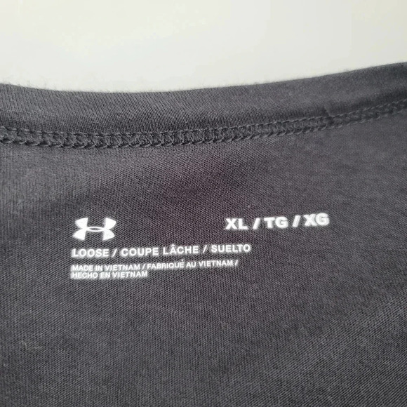 Under Armour Loose Heatgear Black Long Sleeve V Raw CutNeck Active TShirt Top XL - Picture 3 of 8
